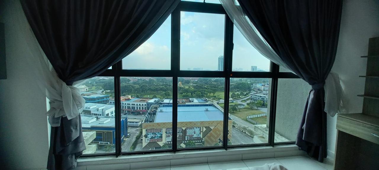Yemala Suites At Skyloft - Johor Johor Bahru Exterior photo